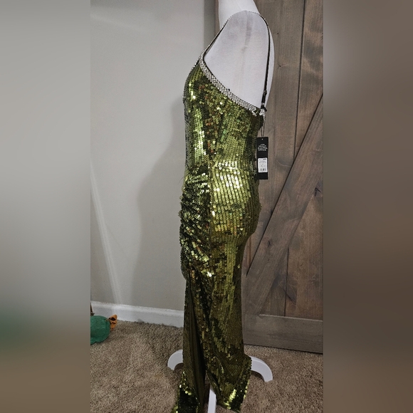 FASHION NOVA Shimmer On Sequin Maxi Dress - Green. Size Small NWT - Picture 11 of 16
